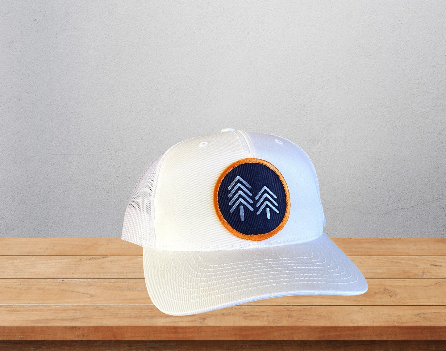 WHITE OUT SNAPBACK